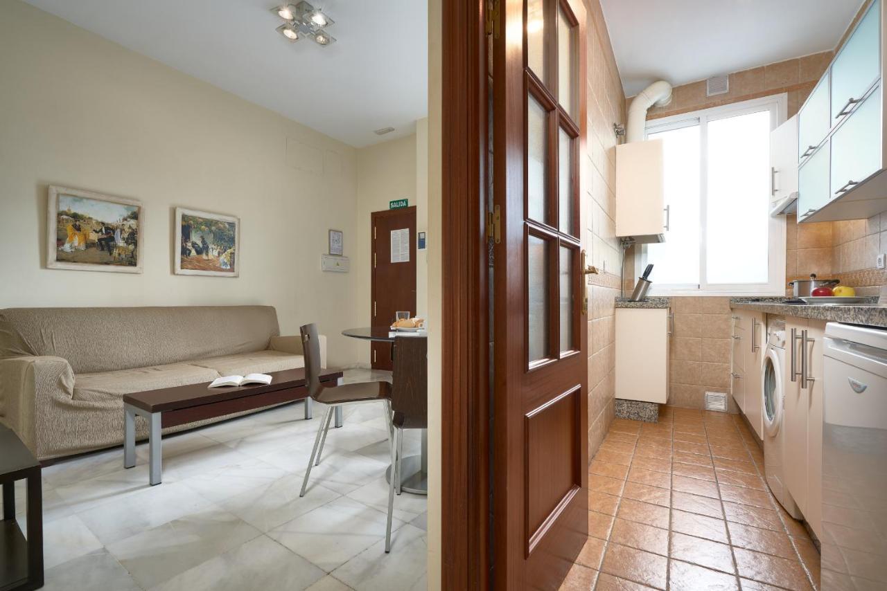 Apartamentos Las Cruces Севілья Екстер'єр фото