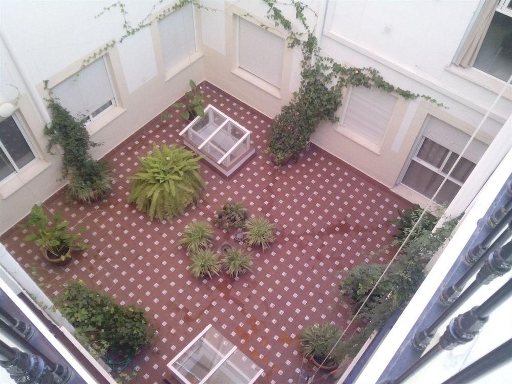 Apartamentos Las Cruces Севілья Екстер'єр фото